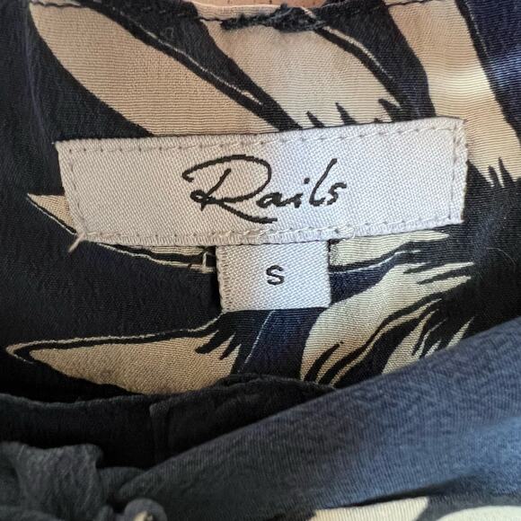 Rails Gigi Shorts Women S Navy Silk Pineapple Print Self Tie Belt Pockets Casual - Picture 8 of 10